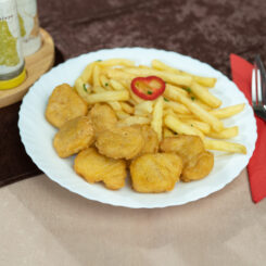 Nuggets de pui / Cartofi pai /Maioneza sau ketchup - 400 G